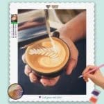 Einschenkender Kaffee mit Herz