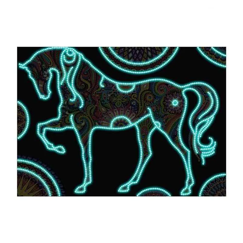 Mozaïek Hengst - Lichtgevende Diamond Painting 1 Diamond Painting Wereld 56139 Paint by numbers Diamond Painting webp DIY diamond Painting Wereld